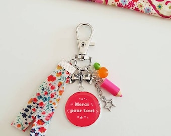 Thank You Gift - Mini keyring "Thank you for everything" text and customiable color