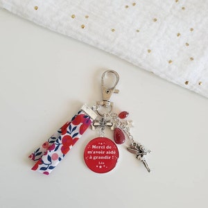 Nanny gift - nativity scene gift - Liberty personalized keychain "Thank you for helping me grow" signature