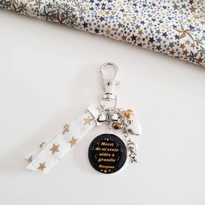Regalo de la niñera - regalo de la guardería - mini llavero personalizable "Gracias por ayudarme a crecer" nombre del niño - personalizable
