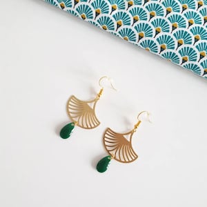 Graphic earrings, fan earrings, green and gold drop earrings