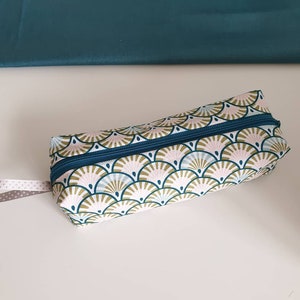 Kit with graphic patterns, trendy kit