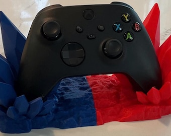 Soporte para mando de Xbox hecho con un fragmento de roca