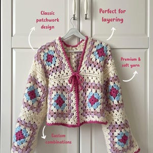 Cardigan Grandma Square all'uncinetto personalizzato - Giacca patchwork boho fatta a mano - Stratificazione primaverile-autunnale - 16 quadrati - Realizzato su ordinazione