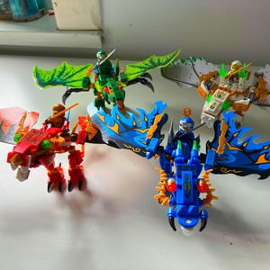 Lego Ninjago Dragons & Minifigurki Kai, Lloyd, Zane, Jay Kompletne zestawy + Broń