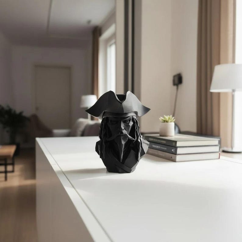Pirate Bust Decor | 3D Printed Pirate Statue Bild 9
