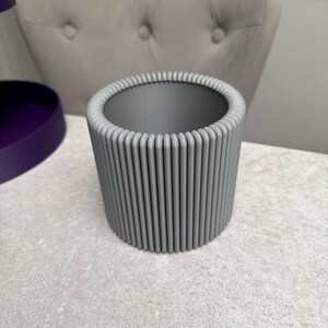 Modern Printed Ribbed Pencil Holder | Stylish Desk Organiser | Minimalist Pen Pot in Custom Colours - 3D Printed image 6