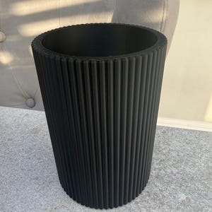 Modern Ribbed Toothbrush & Pencil Holder | 3D Printed | Minimalist Desk - Bathroom Organiser | Custom Colour Options afbeelding 2