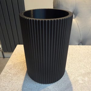 Modern Ribbed Toothbrush & Pencil Holder | 3D Printed | Minimalist Desk - Bathroom Organiser | Custom Colour Options afbeelding 3