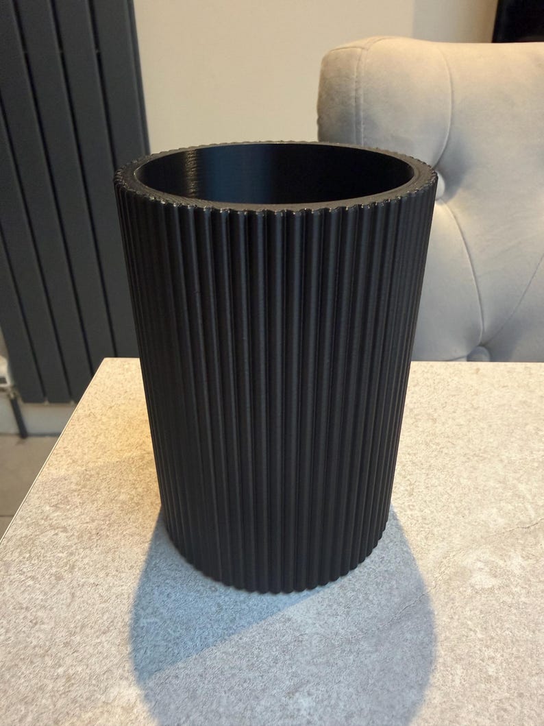 Modern Ribbed Toothbrush & Pencil Holder | 3D Printed | Minimalist Desk - Bathroom Organiser | Custom Colour Options afbeelding 3