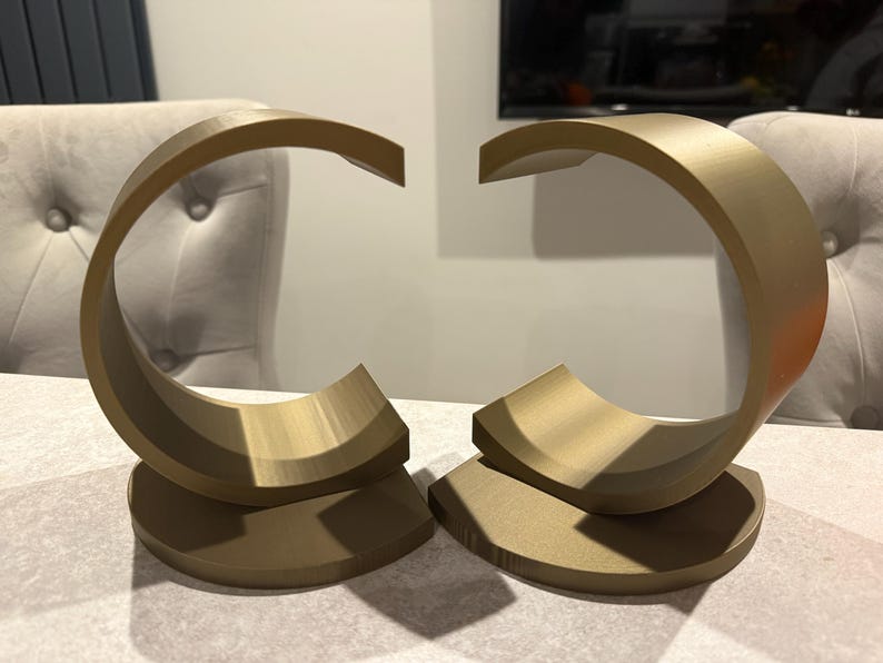 Circular Bookend | Modern Minimalist Book Holder | Custom Colour Options 3D Printed image 3