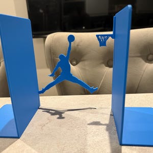 Basketball Dunk Bookends – Unique Sports Lover Gift | Custom Colours | Modern Home & Office Decor 3D Printed image 3
