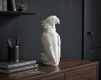 Geometric Parrot Sculpture | Low Poly Bird Statue | Modern Home Decor | 3D Printed Parrot Ornament | Contemporary Animal Art Gift