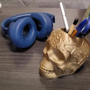 Skull Desk Organiser | Gothic Pen Holder | Decorative Skull Office Decor | 3D Printed Desk Tidy | Halloween Desk Accessory image 2