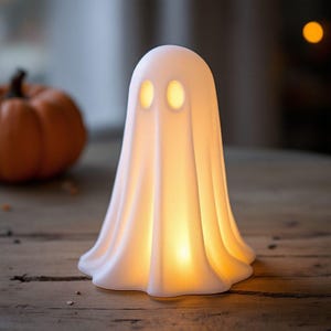 Spooky 3D Printed Ghost Tealight Holder – Halloween Decoration, Cute Ghost Ornament for LED Tea Lights