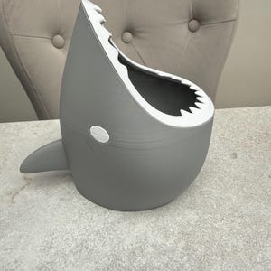3D Printed Shark Sweet Bowl – Unique Shark Snack Dish | Fun Ocean Decor Gift | Custom Colour Options | Cool 3D Printed Homeware image 2