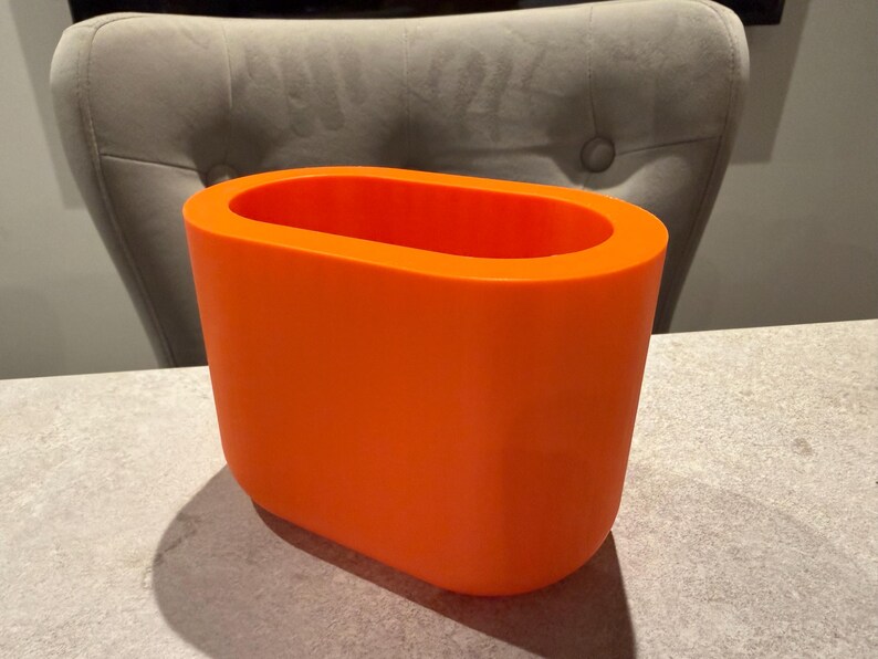 Rounded Remote Control Holder | Stylish Remote Caddy | Custom Colours Available | Home Organisation - 3D printed image 2