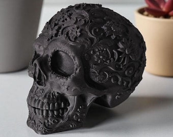 Vibrant 3D-Printed Mexican Sugar Skull | Día de los Muertos Ornament | Colourful Decorative Calavera | Unique Gothic Gif