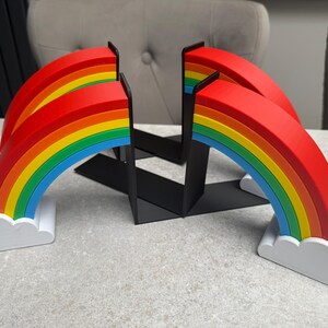 Sujetalibros arcoíris (par): Sujetalibros de nubes de colores para niños, guarderías o salas de juegos / Decoración de estantería arcoíris impresa en 3D imagen 5
