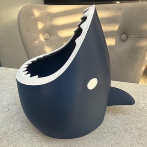 3D Printed Shark Sweet Bowl – Unique Shark Snack Dish | Fun Ocean Decor Gift | Custom Colour Options | Cool 3D Printed Homeware image 3