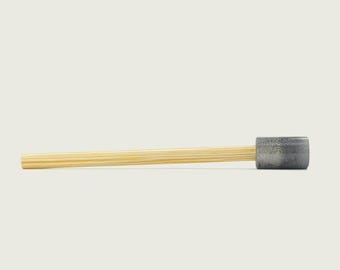 One-Hitter Pfeife, Bambus + Tagua Samen in Grau, Handgemacht Fair Trade