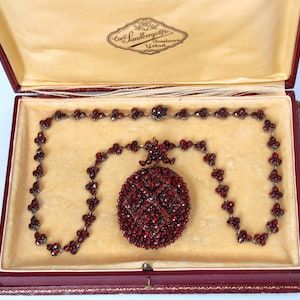 Victorian garnet gemstone locket pendant/ brooch necklace Bohemian jewelry