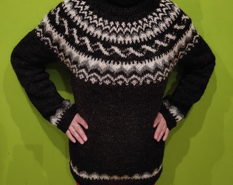 Handknitted  Icelandic sweater