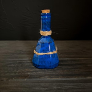 Zestaw eliksirów fantasy – czerwone, niebieskie i zielone butelki na zdrowie, manę, wytrzymałość, figurki cosplay i dekoracyjne, butelki na mikstury, repliki artefaktów Mana (Blue)