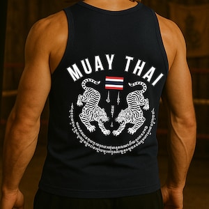 Muay Thai Shirt - Muay Thai Geschenke - Muay Thai Tank Top - Thaiboxen Tee - MMA Shirt - Kickboxen T-Shirt - Kämpfer Bekleidung - Gymnastik Bekleidung