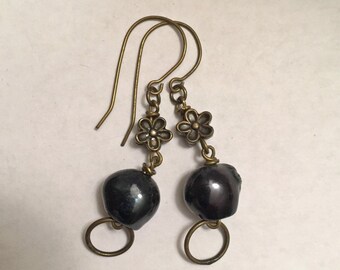 Antique Brass and Freshwater Pearl Earrings, Black Freshwater Pearl Earrings - EML010