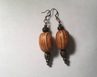 Chunky Wood Earrings, Dangle Wood Earrings, Wood Bead Earrings, Wood and Metal Earrings - EWD008