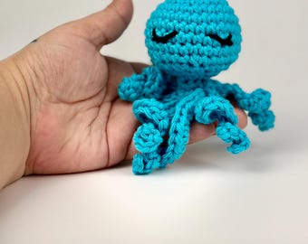 Sonaglio a forma di polpo, turchese, regalo per baby shower, cameretta acquatica, giocattoli a forma di polpo, sonaglio a forma di polpo all'uncinetto, regalo per neomamme, creature marine dell'oceano