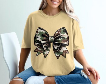 Camo Coquette Bow PNG: Design a sublimazione mimetico verde (download digitale)