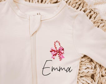 Bestickte, personalisierte Zuckerstangen-Weihnachtsstrümpfe für Babys, erstes Weihnachtsoutfit, Weihnachtsgeschenk für Babys, Weihnachtskleidung für Babys
