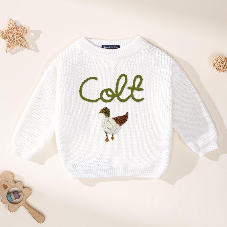 Suéter de pato real bordado a mano personalizado, lindo jersey de patos bordados a mano, suéter de pato, regalo para bebé, suéter de pato real tejido a mano White