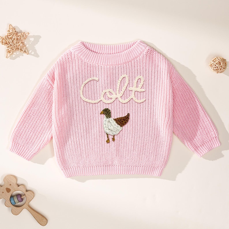 Suéter de pato real bordado a mano personalizado, lindo jersey de patos bordados a mano, suéter de pato, regalo para bebé, suéter de pato real tejido a mano Pink