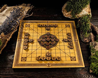Wooden Hnefatafl game, Norse chess board game, Tafl game, Ancient chess game, Viking strategy game, Engraved hnefatafl, Unique board game
