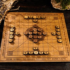Hnefatafl board game, Viking chess, Wooden Hnefatafl board with pieces, Viking board game, Norse strategy game, Viking gift, Game lover gift