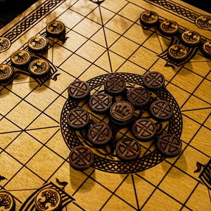 Wooden Hnefatafl game, Norse chess board game, Tafl game, Ancient chess game, Viking strategy game, Engraved hnefatafl, Unique board game