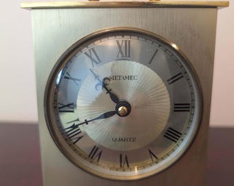 G4702 réveil de voyage quartz savonnette 2000 – JAZ Le Bon Temps