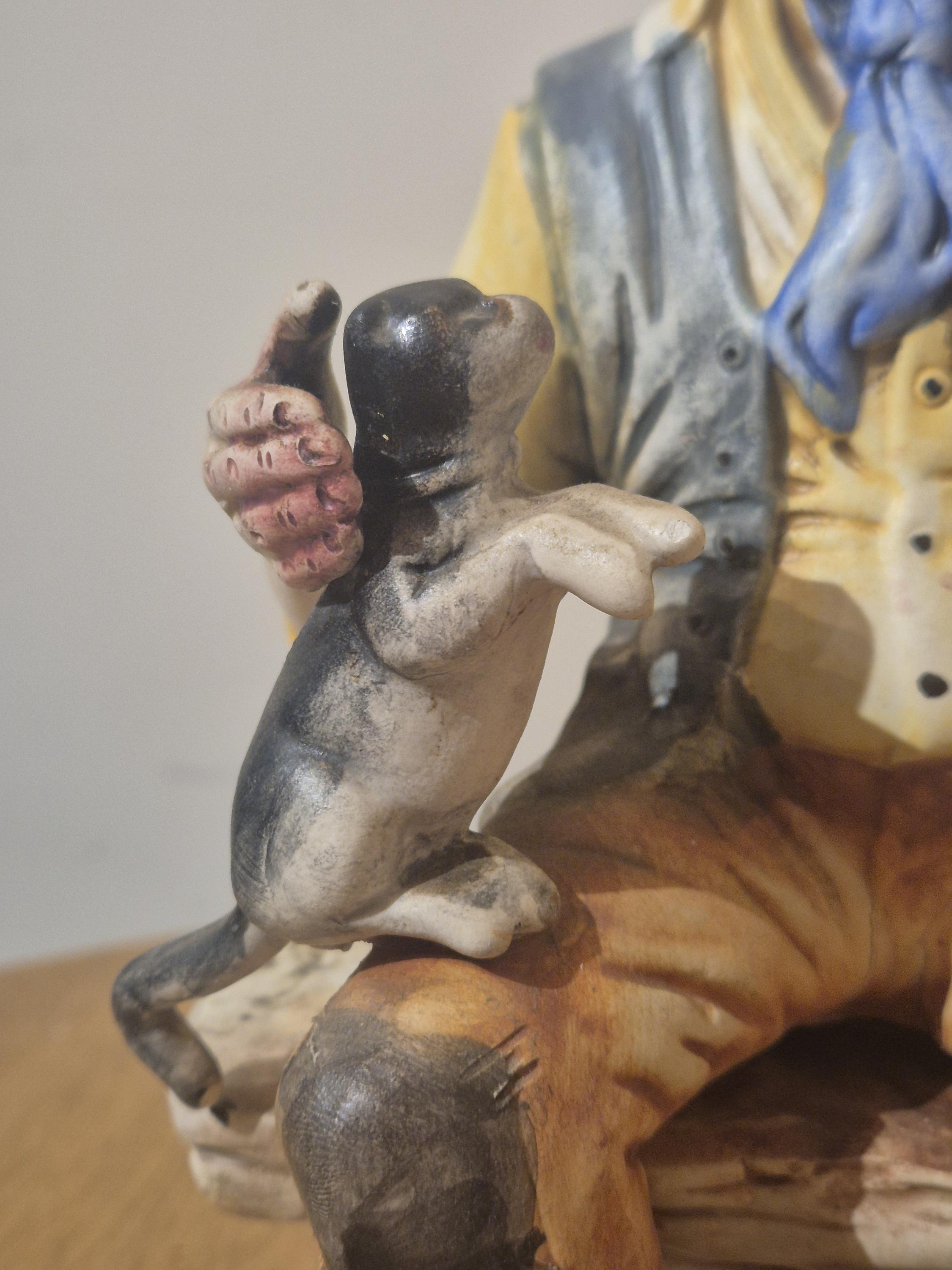 イタリア　カポディモンテ　置物　オブジェ　犬 イタリア製カポディモンテ様式の陶器製置物 | 犬を連れた男性（座像