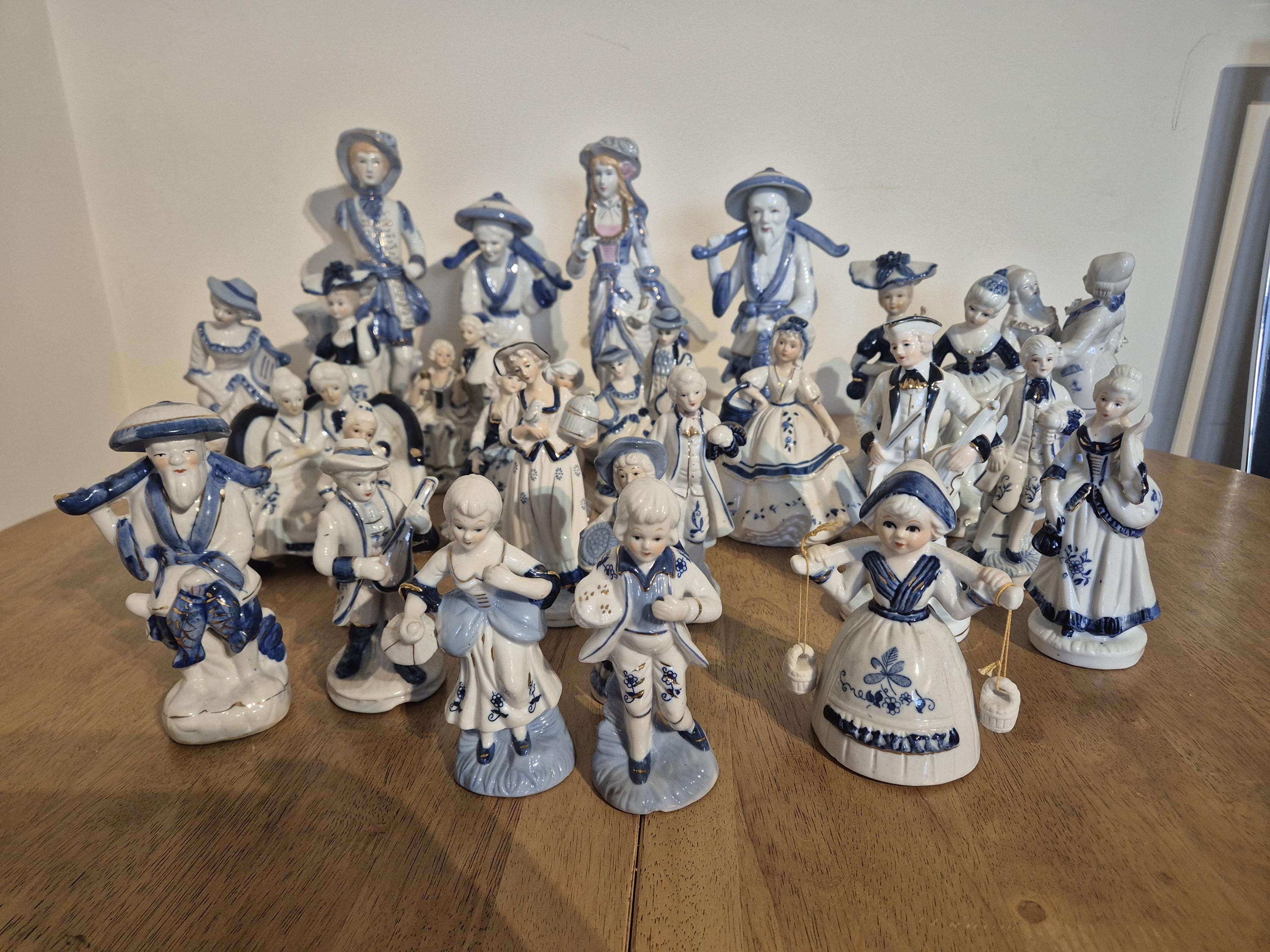 Victorian white and blue porcelain figurine - Etsy 日本