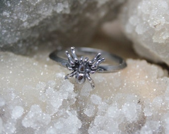 Spooky Sterling Silver Spider Ring. Sterling silver arachnid stacking ring. Halloween goth jewelry.