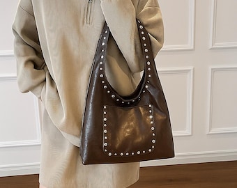 Sac hobo souple en cuir végétalien, sac à main porté épaule de tous les jours avec clous