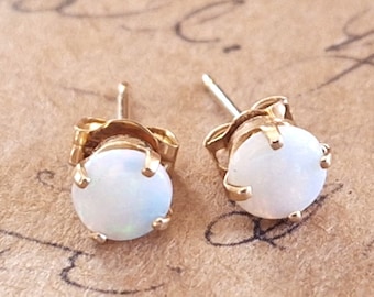 Vintage 14k Gold Natural White Opal Round Stud Earrings, Lots of Color Play in these Opals, 5mm round, 4 Prong Settings, Opal Earrings QT5WN