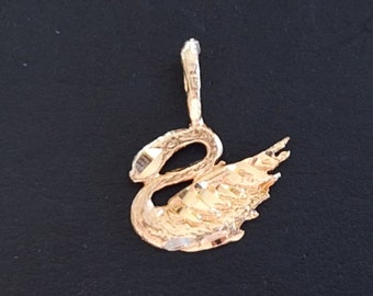 Vintage 14k Gold Swan Pendant Charm, Yellow Gold Bird Swan Necklace Pendant, Just Add a Chain or Ribbon to Wear for Versatile Length  PD75T