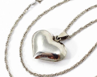 Beautiful Marked Sterling Silver & Amber Heart Shape Pendant 1.4gr 