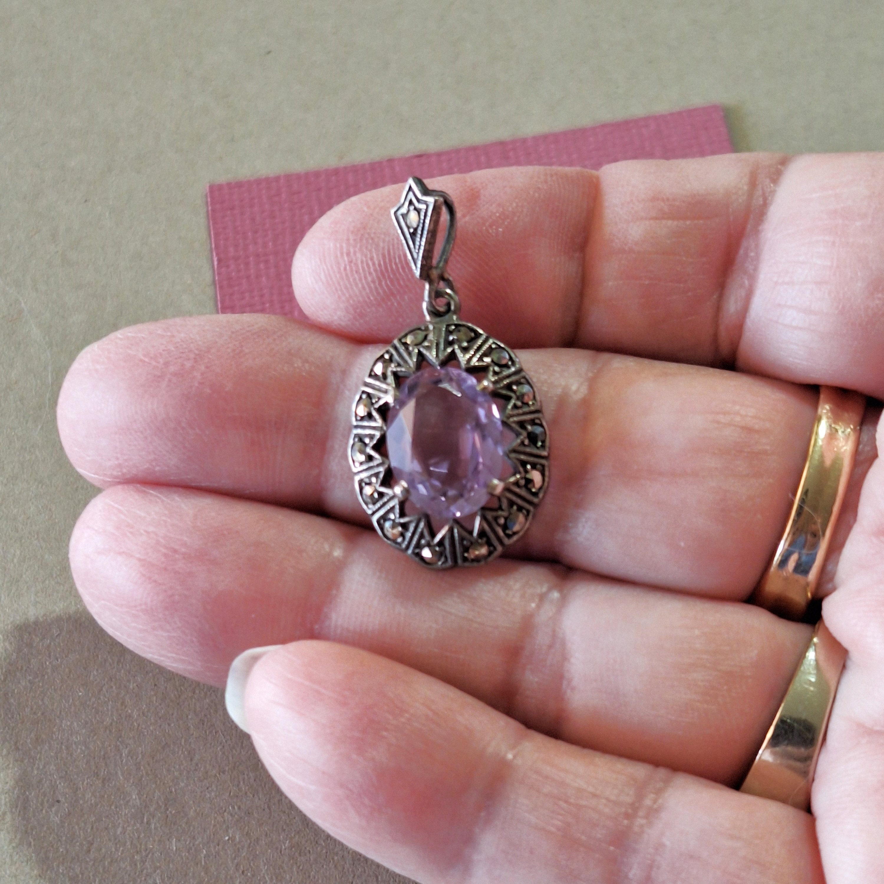 Pendentif Vintage En Argent Et Améthyste Naturelle - Bijou Ancien 1907 - État Impeccable - France