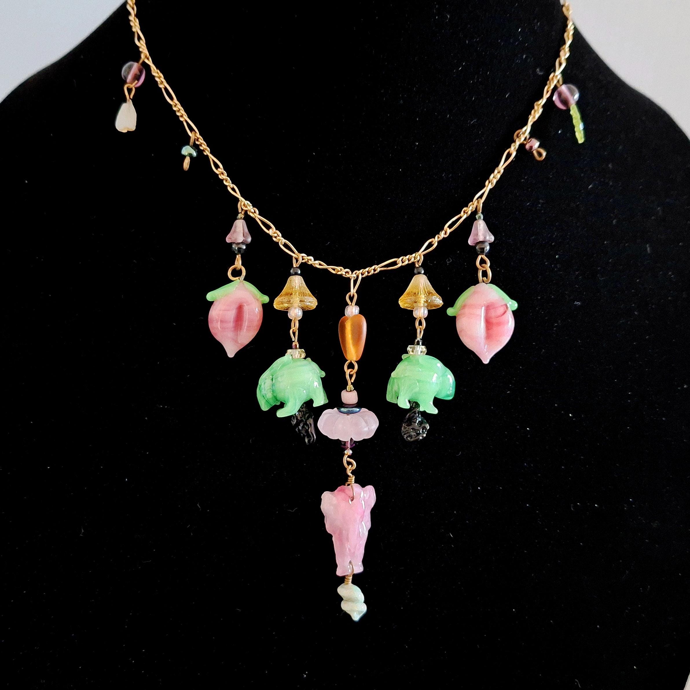 ハンドメイド ジュエリー Pididdly Links NY ペンダント Vintage Pididdly Links Necklace, Colorful Glass Charms in Shapes