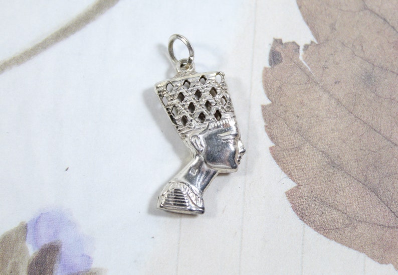 Sacred King Ancient Egypt Ancient Egyptian King Vintage Egyptian Pharaoh Sterling Silver Pendant Egyptian Revival Egyptology