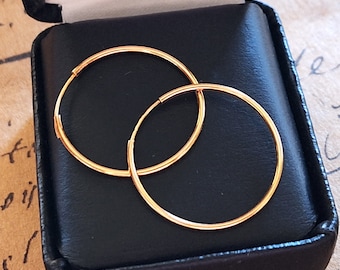 Vintage 14k Gold Round Hoop Earrings One Inch Solid Yellow Gold Thin Lightweight and Comfortable for All Day Wear  930EJ